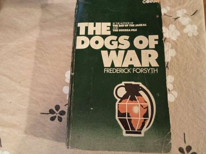 The Dogs of War | Frederick Forsyth (Paperback)