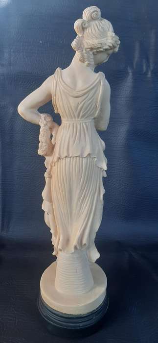 IVORINE LADY WITH GARLAND  CLASSICAL ELEGANCE IN EXCELLENT CONDITION