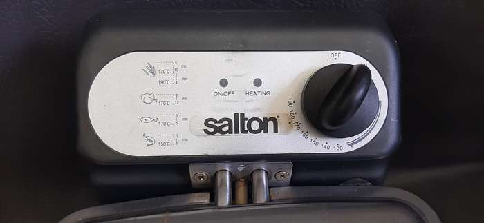 SALTON SDF25 DEEP FRYER  3.5L CAPACITY, TESTED & WORKING
