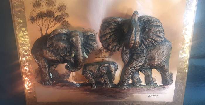 ELEPHANT TRIO  VINTAGE GASTONE COPPER WALL PLAQUE FROM ZIMBABWE (47CM X 38CM)