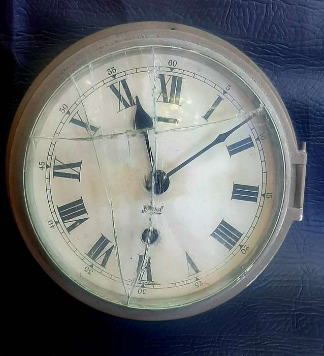 SESTREL BRASS WALL CLOCK  ROMAN DIAL, SPEED REGULATOR, WORKING (20CM)