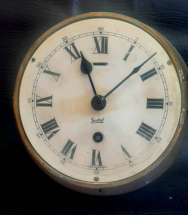 SESTREL BRASS WALL CLOCK  ROMAN DIAL, SPEED REGULATOR, WORKING (20CM)