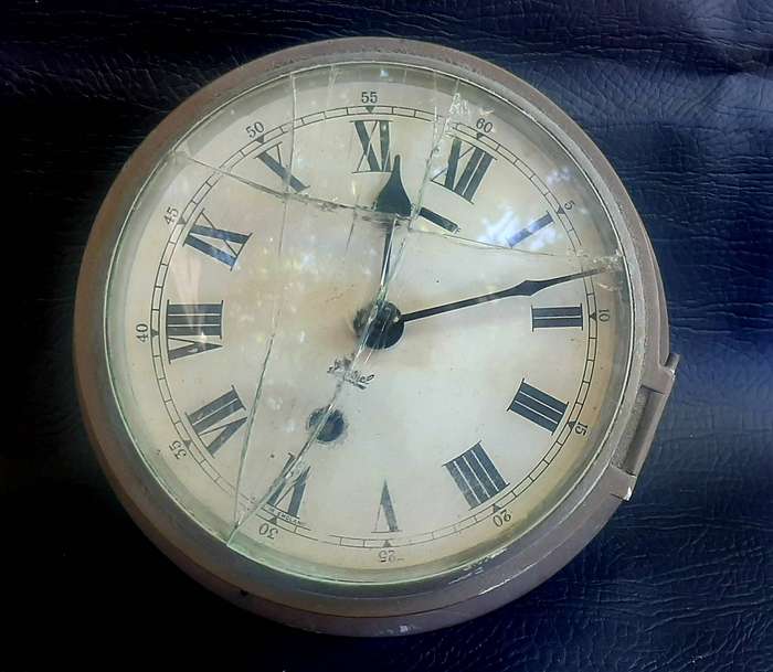 SESTREL BRASS WALL CLOCK  ROMAN DIAL, SPEED REGULATOR, WORKING (20CM)