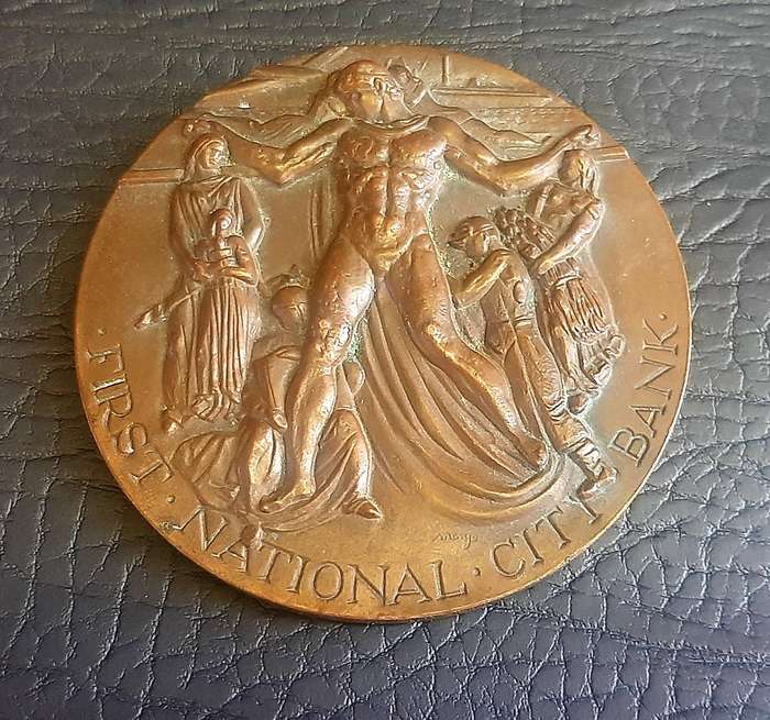 FIRST NATIONAL CITY BANK  HEAVY BRASS/COPPER COMMEMORATIVE MEDALLION (7.5CM)