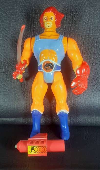 Lion-O with Sword of Omens, Claw Shield & Light-Up Ring Battle-Matic Action LJN 1985