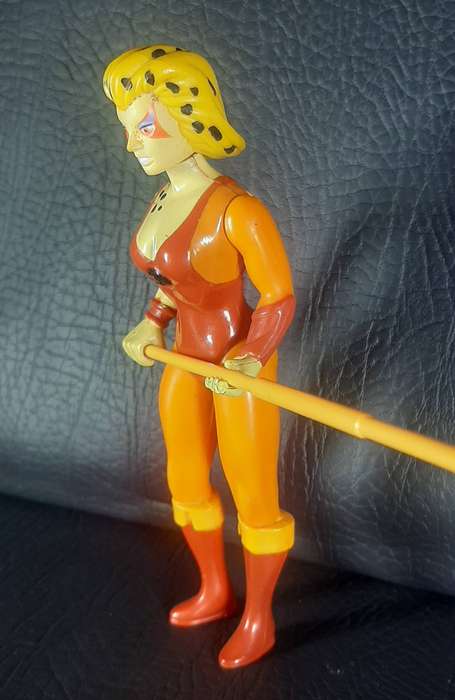 CHEETARA  SERIES ONE (1985)  THUNDERCATS SPEEDSTER WITH YELLOW STAFF  LJN