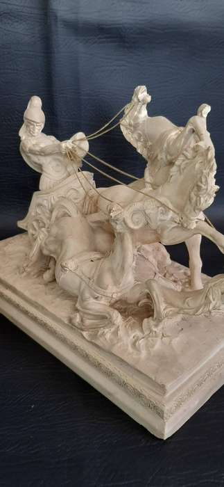 IVORINE CHARIOT STATUE  CLASSICAL DRAMA IN MOTION  27CM