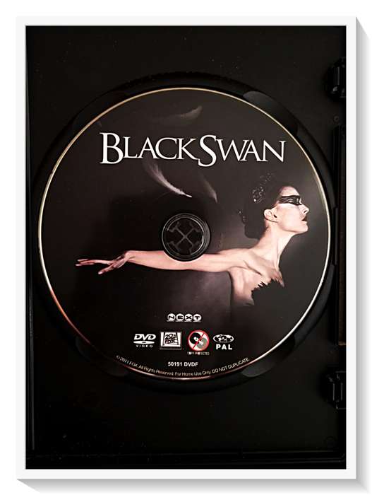 Film: Black Swan - Surreal Drama - 2-16 NVL - DVD - Disc & Casing in Very Good Condition ***