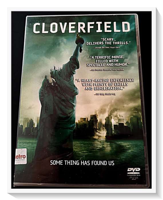 Cloverfield - SPECIAL FEATURES - Spectacular Sci-Fi Horror - DVD - PG13 - Disc & Casing VG+