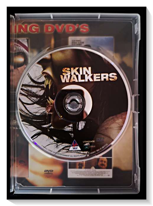 Skinwalkers - Genre: Horror - 2-16V - Disc + Cover + Casing in Excellent Condition