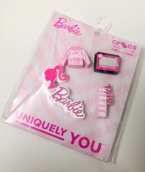 Barbie Accessory Bundle (Crocs Jibbits + Typo Ornaments)