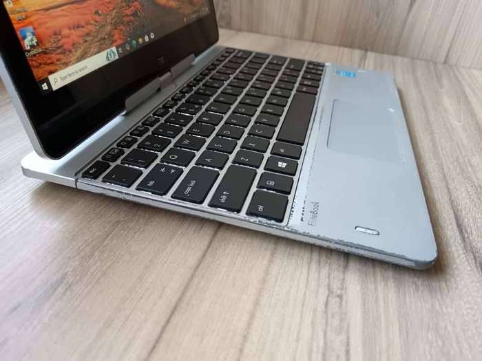 HP revolve 810