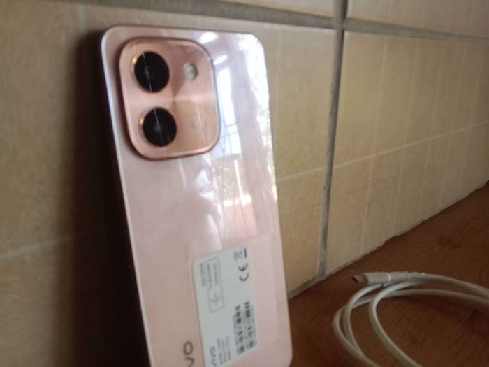 Vivo y28