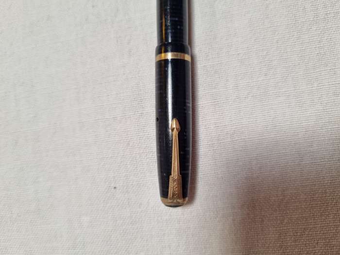 Vintage Parker Vacumatic fountain pen Blue