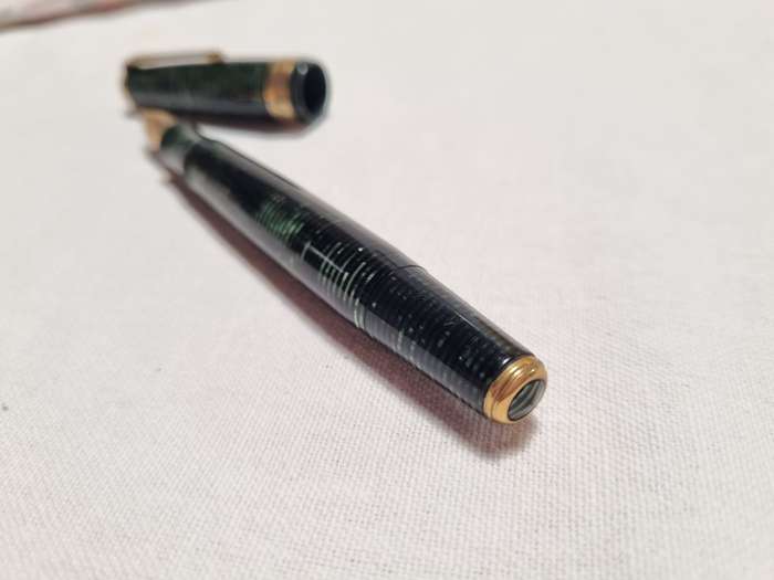 Parker Vacumatic Major Fountain Pen Grean pearl colour