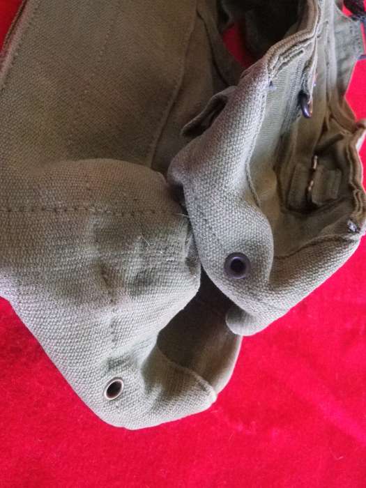 RHODESIA & NYASALAND ARMY - L & R P44 AMMO POUCHES - MADE ME Co 1955/6 - NOTE RNG STAMP  (8969)