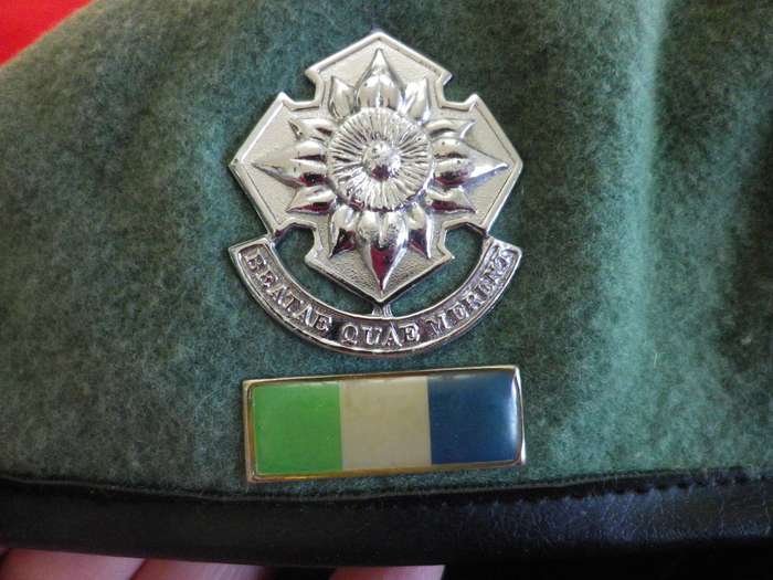 SADF - SA ARMY WOMENS COLLEGE BERET + SIGNALS BALKIE - AS FOUND - RIM 53CM/21"  (251)