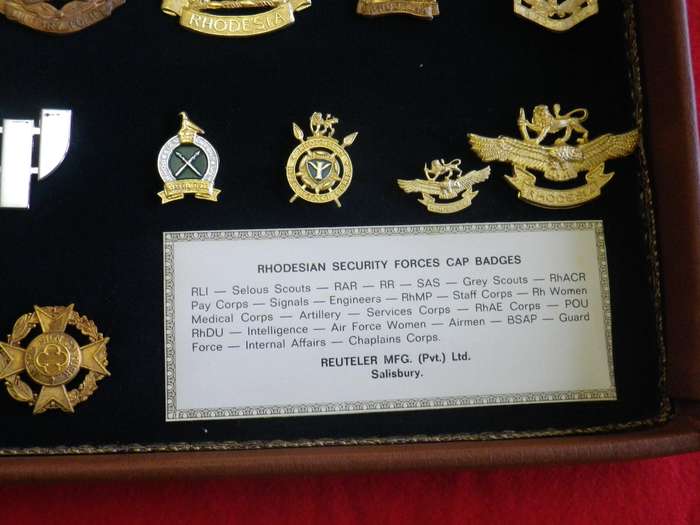 RHODESIAN ARMED FORCES - REUTELER BADGE SET - ALL ORIGINAL - GOOD CONDITION     (208)