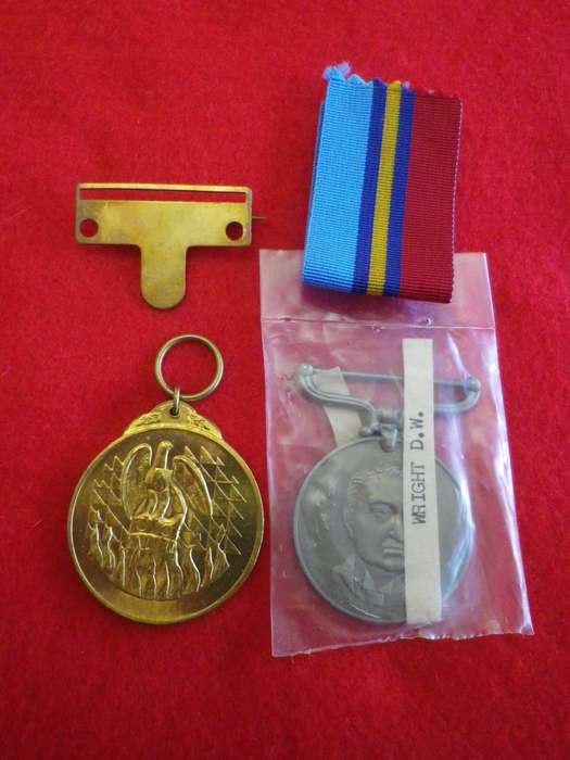 RHODESIAN FULL SIZE GENERAL SERVICE MEDAL (RhGSM) + Z.I.M TO 25166 S/R D.W.WRIGHT -UNRESEARCHED (222
