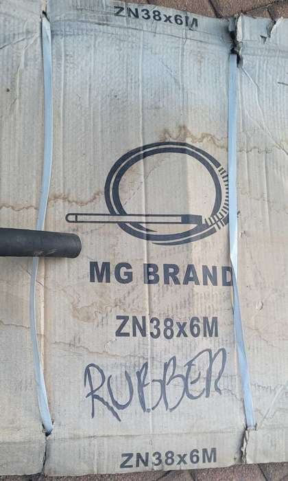 UNUSED 6m Heavy Duty Hydraulic Steel-Lined Rubber Hose. 33mm Diameter (Bid Per Piece)