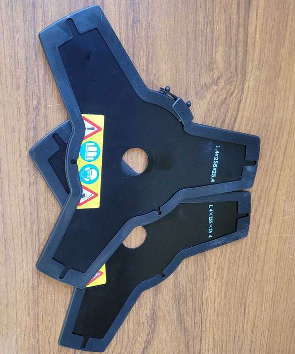 Brush Cutter Blade Attachments (1.4x255.25.4) Bid Per Piece