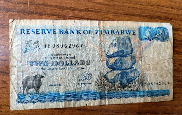 JOB LOT 1979-1994... 5x RHODESIA/ZIMBABWE Bank Notes (Lot). Bid Per Lot) Selling As Pictured...