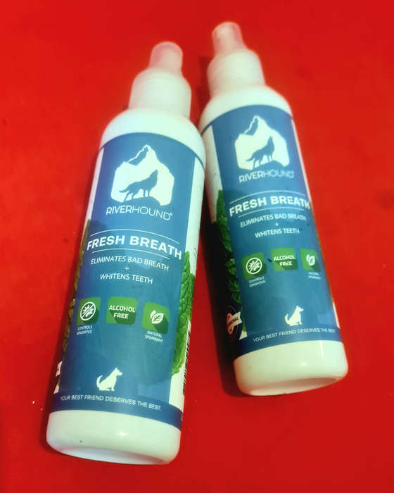 A Good Variety Of PET CARE Lot.  (Bid Per Lot)  BB: 2025/2024. See All Pics