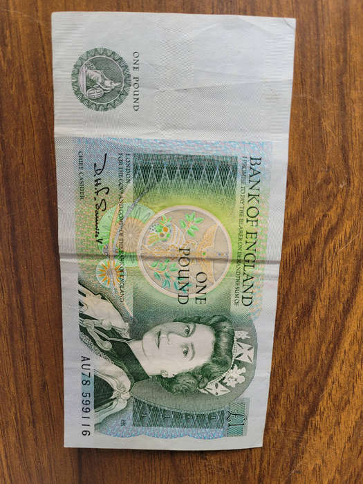 JOB LOT Bank Notes.. BANK OF ENGLAND (x5) & BANK OF SCOTLAND (x4). Bid Per Lot