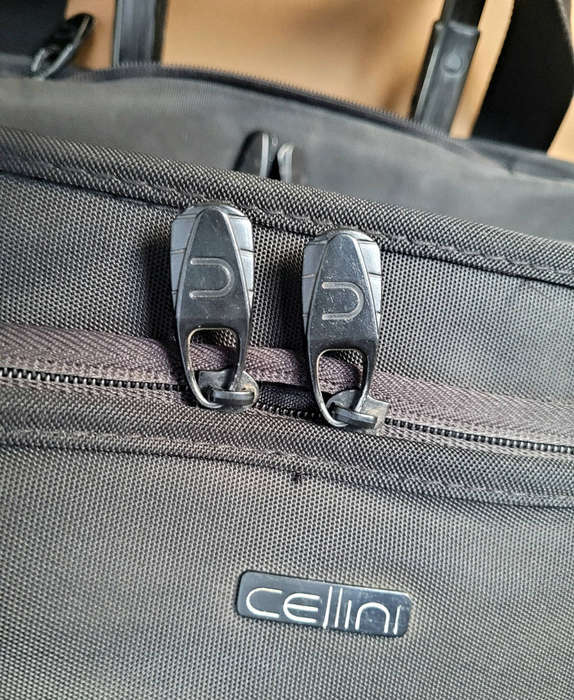 ORIGINAL... Good -Used CELLINI PILOT BAG-With Brand New Numeric Suit Case Lock/Zip-Concealed Handle