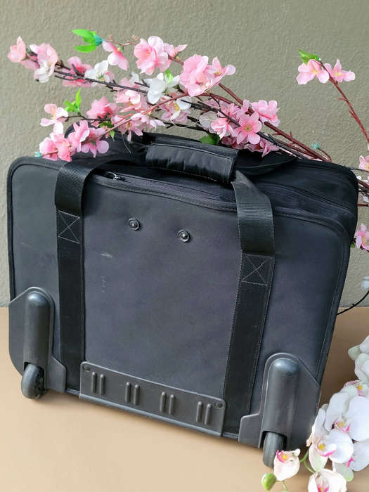 ORIGINAL... Good -Used CELLINI PILOT BAG-With Brand New Numeric Suit Case Lock/Zip-Concealed Handle