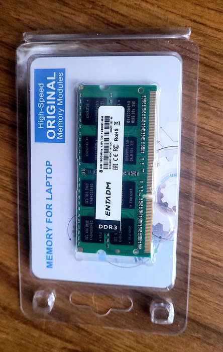 8 GB DDR3 laptop memory.