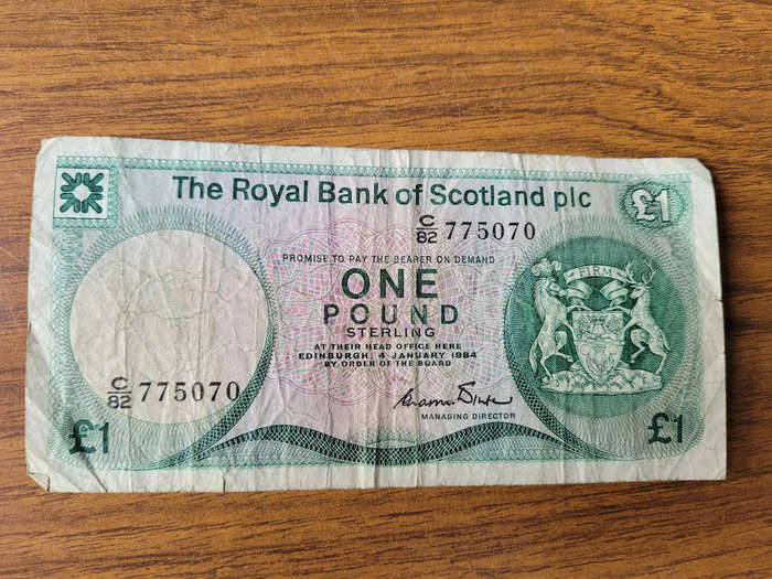JOB LOT Bank Notes.. BANK OF ENGLAND (x5) & BANK OF SCOTLAND (x4). Bid Per Lot