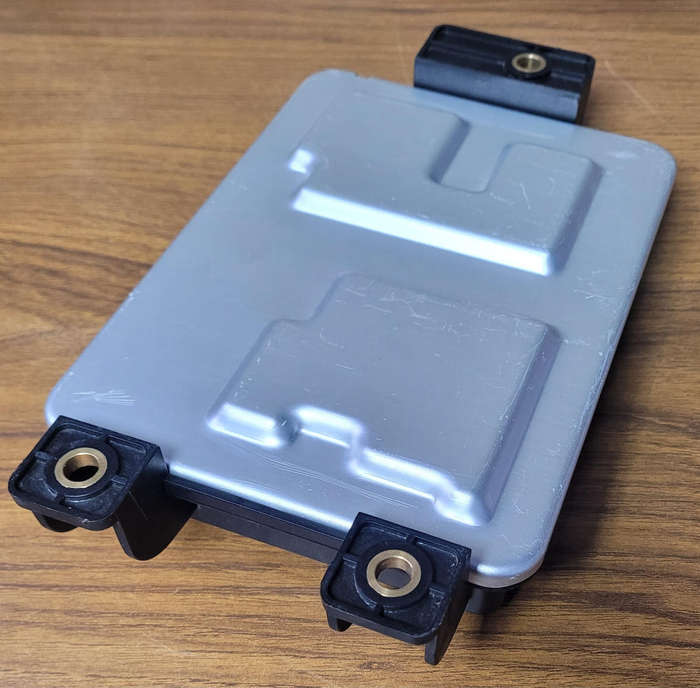 UNUSED...IVECO Multiplex  Front Frame ECU BODY COMPUTER BOX Part: 4122 1002  (Bid Per Piece)