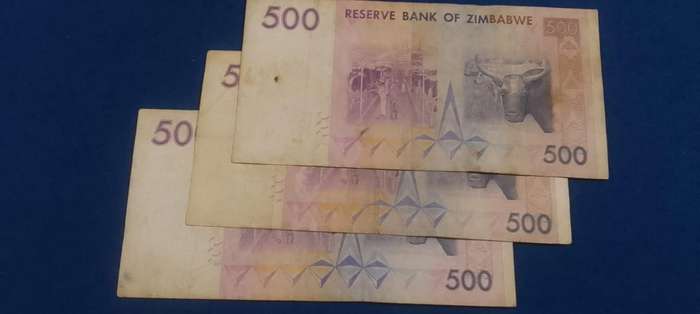 BANK OF ZIMBABWE FIVE HUNDRED DOLLARS -  CIRCULATED CONDITION - 2007 - BID PER NOTE