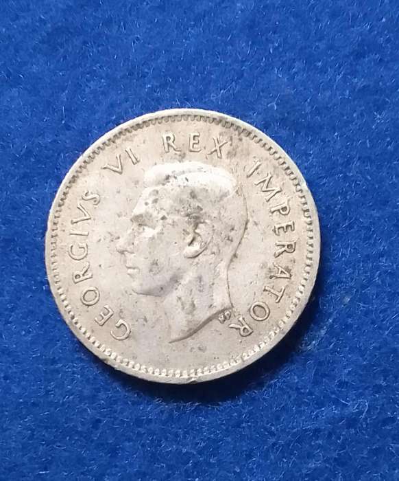 1943 South Africa Three Pence (3D) silver coin - circulated