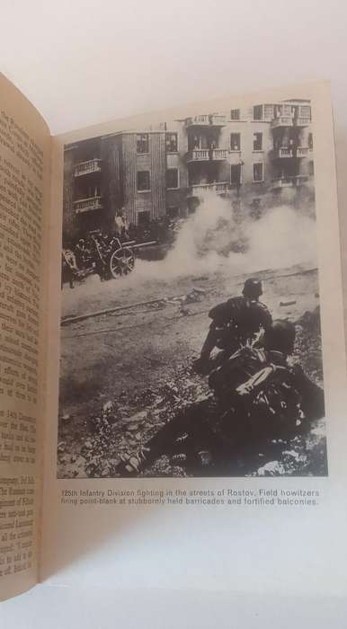 Book: Hitler's War on Russia (Vol 1) Hitler moves East - Paul Carell