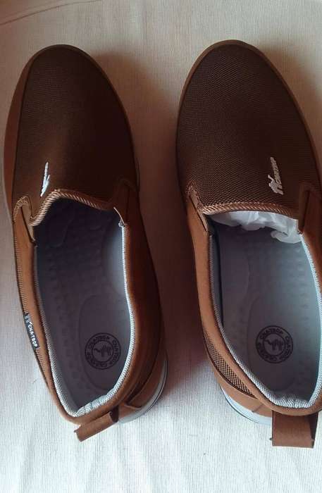 Men's slip on shoes size 11 (46)