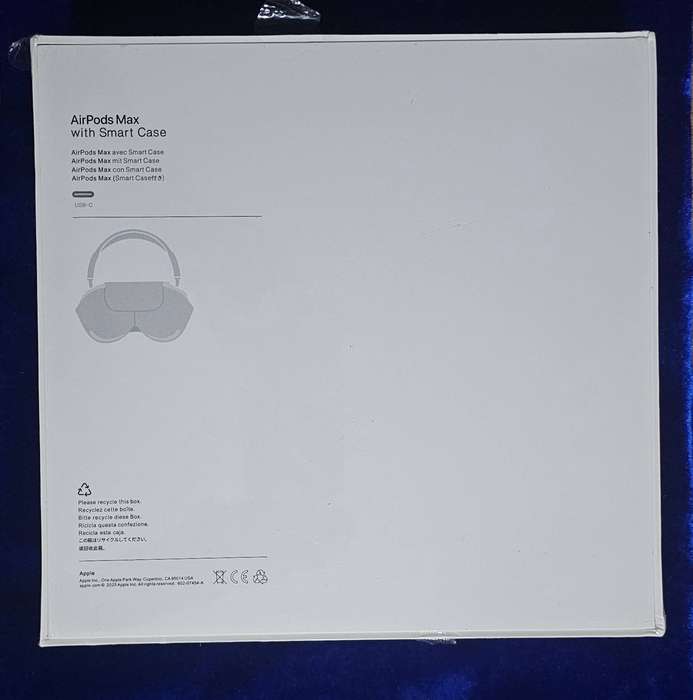 Apple Airpod Max Headphones