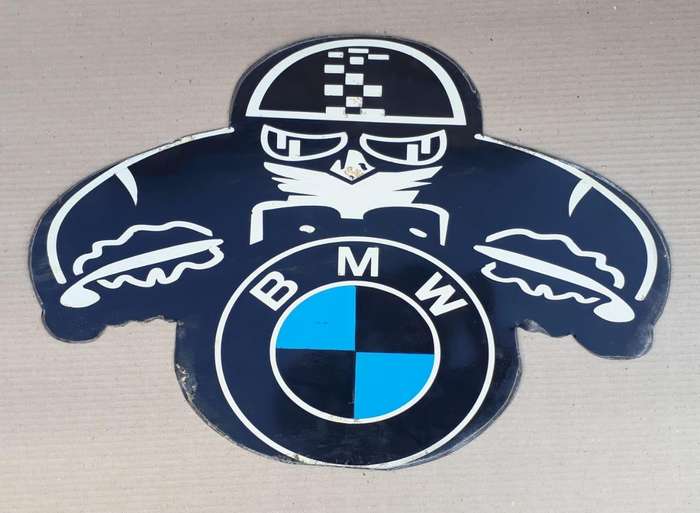 BMW USED METAL SIGN