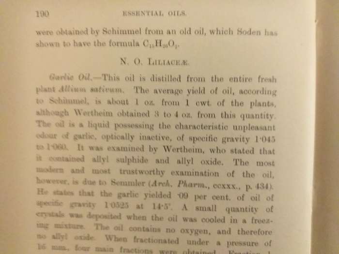 The Chemistry of Essential Oils and Artificial Perfumes (Ernest Parry) 1908