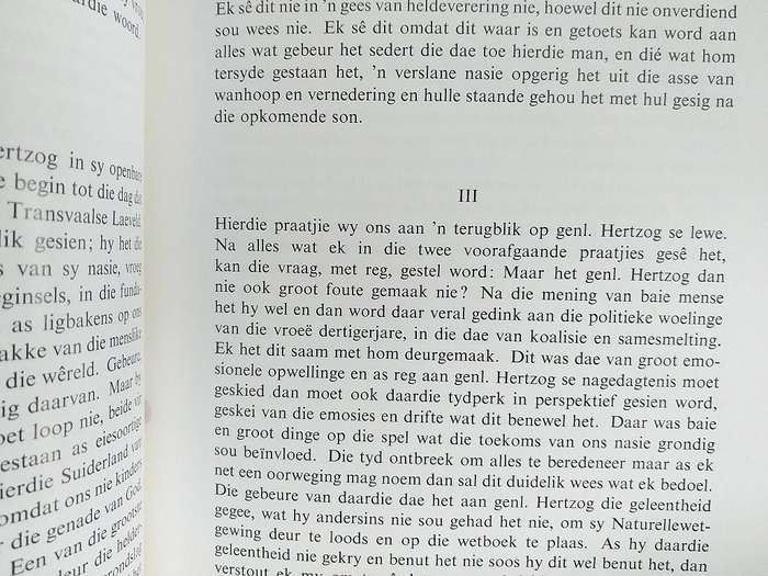 JBM Hertzog Suid Afrika Eerste SAUK Publikasie