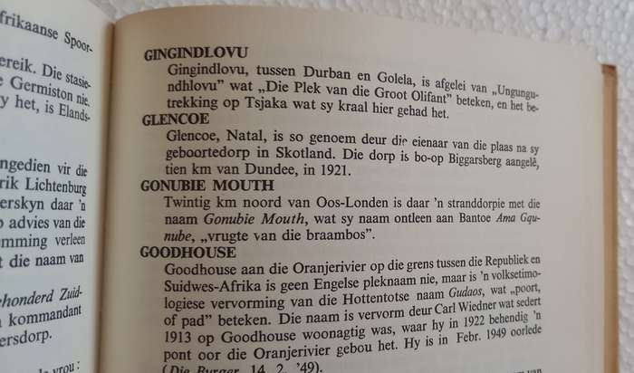 Suid-Afrikaanse Pleknaamwoordeboek Deel 1 (PJ Nienaber)