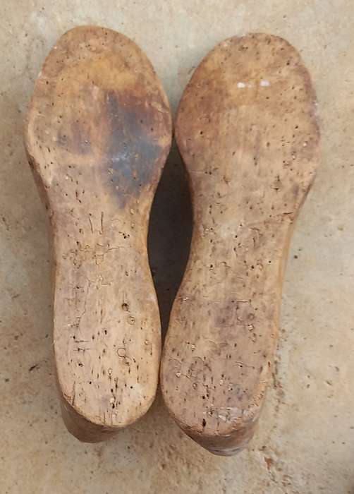 Antique pair of wooden shoe forms approx 25cm long