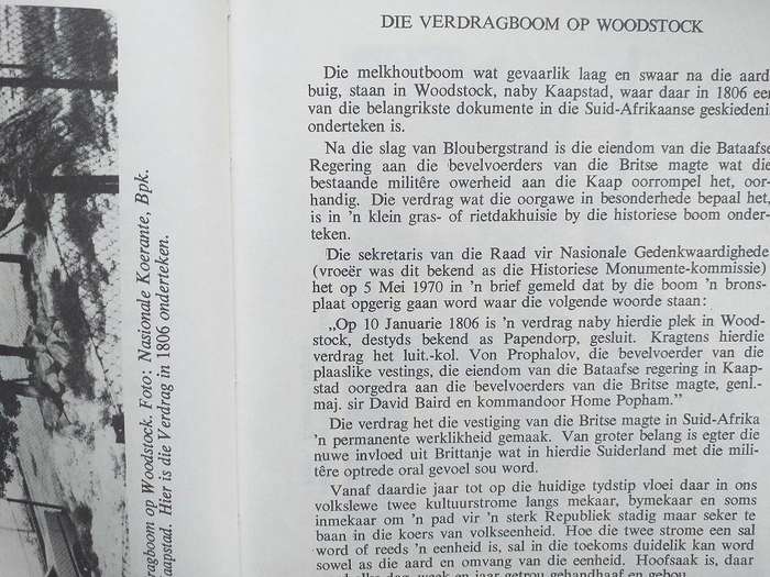 Verhale en Foto's van veertig Boommonumente in Suid-Afrika (Dr JJ van Tonder)
