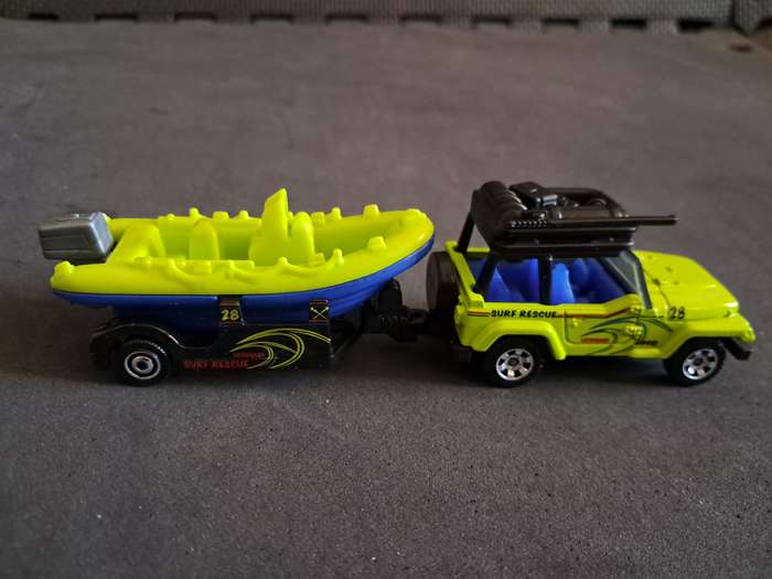 Matchbox jeep wrangler with trailer