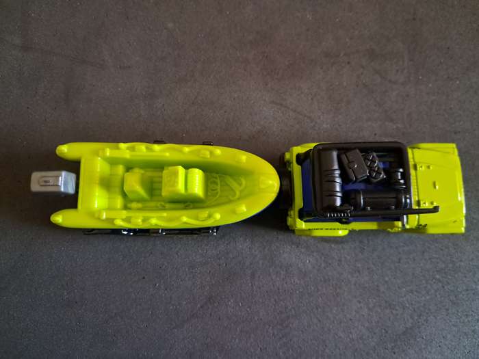Matchbox jeep wrangler with trailer