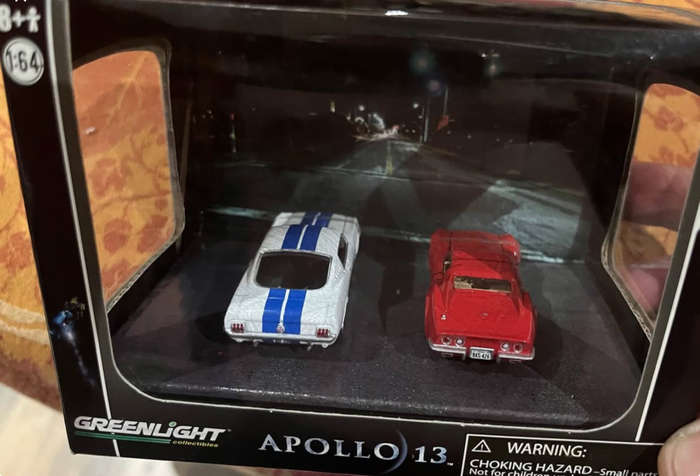 Greenlight Diorama Apollo 13 corvette mustang
