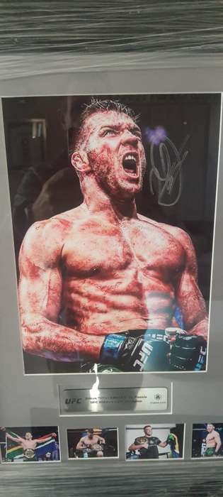 Hand signed Dricus du Plessis Ufc photo