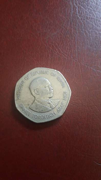 Kenya 5 Shilling 1985