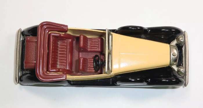 Lagonda Drophead Coupe '38 beige+black 1/43 Matchbx-Lesney/MOY NEW+reblistered #6106  instant wheels